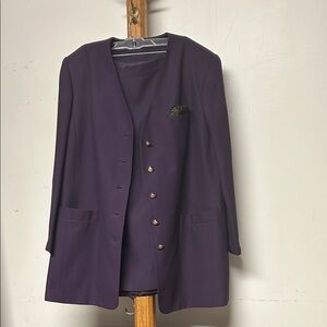 Le Suit Two piece suit.